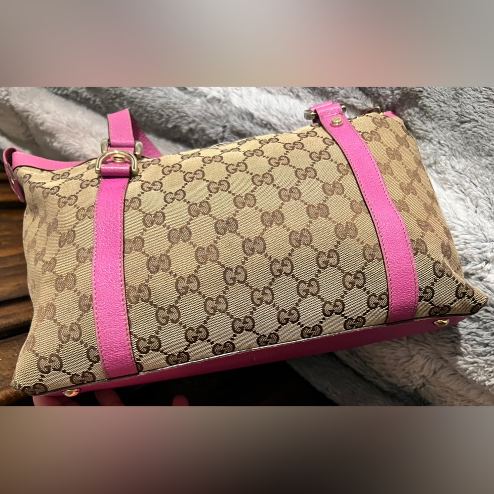 🔥🔥SOLD🔥🔥GUCCI GG Abbey Tote - Picture 4 of 9